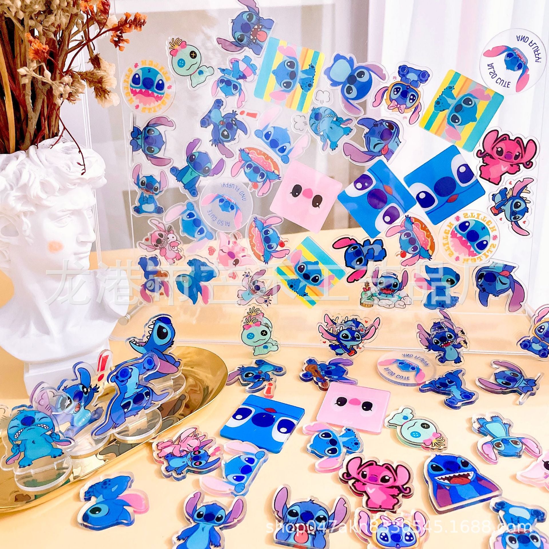 Mini DIY Toys for LIVE