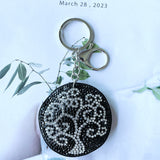 Tree of life family tree diamond pendant korean velvet hot diamond keychain super flash luggage pendant wholesale